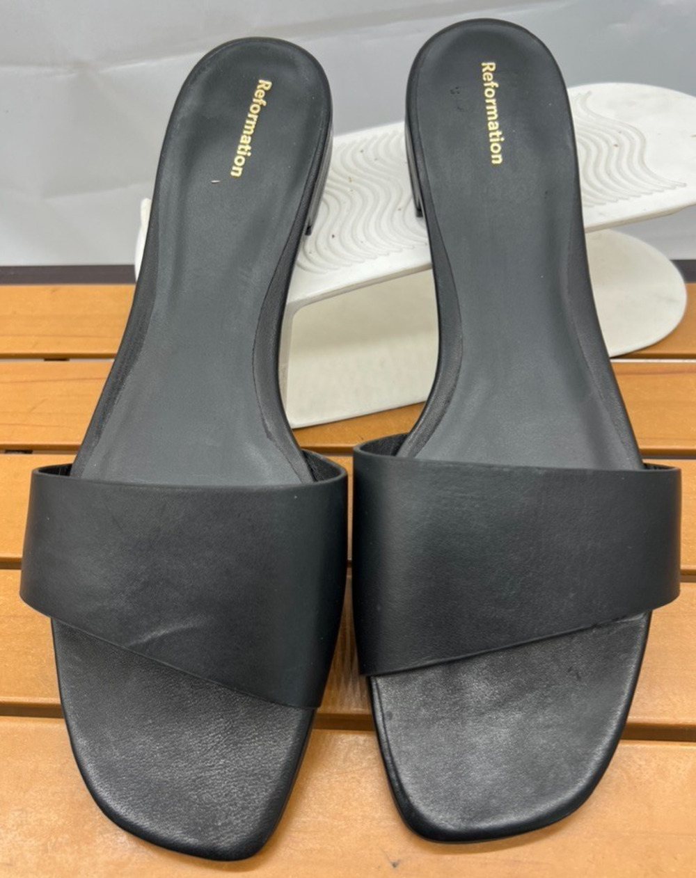 Reformation Black Leather Asymmetric Slide Sandals Slip-On Flat Open Toe Size 11